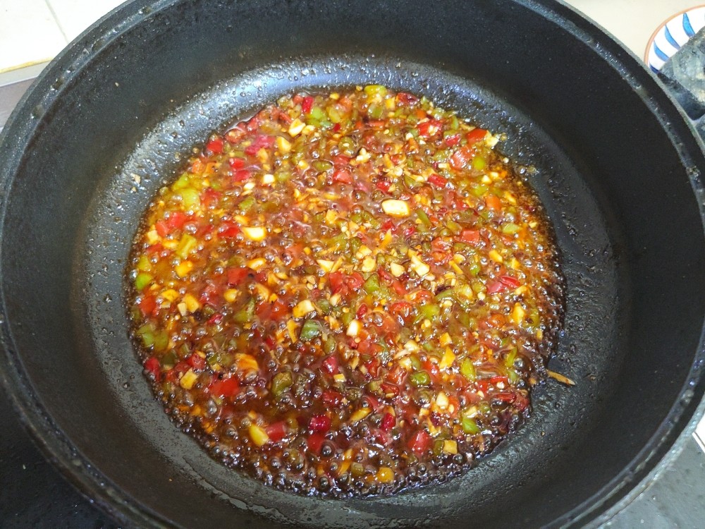 臭豆腐酱料正宗配方,臭豆腐摆摊卖的酱汁制作方法