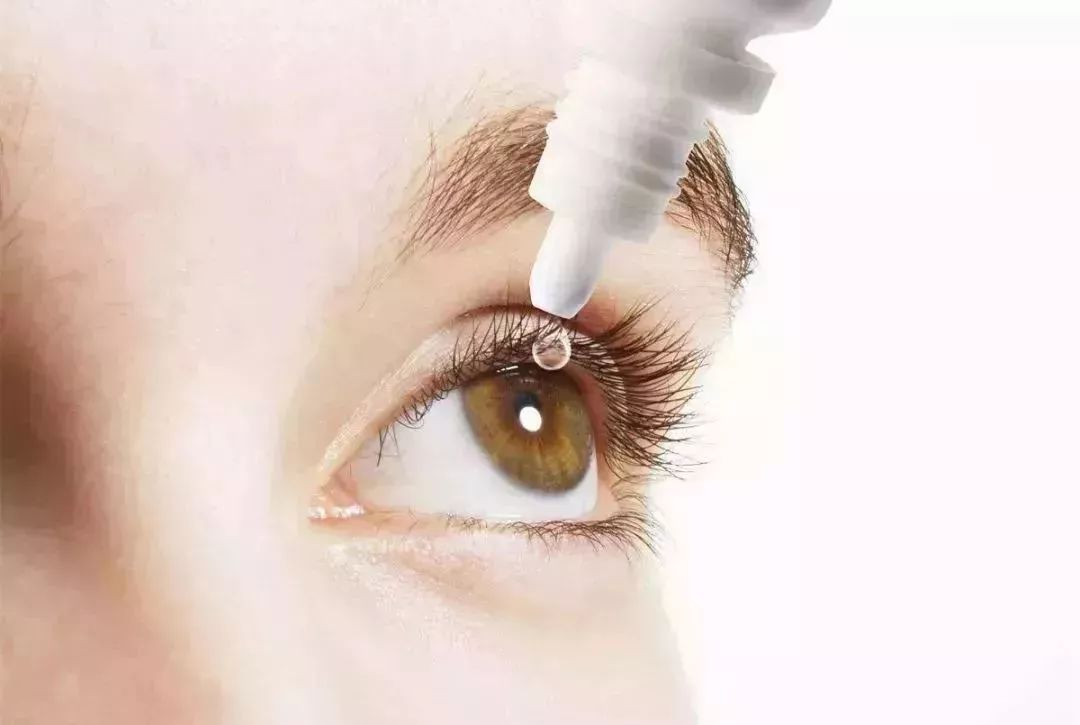热气眼睛表面长痘,天气热老挤眼睛