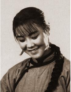 唱《我的祖国》郭兰英:1婚成弃妇,2婚成寡妇,90岁的她现如何?