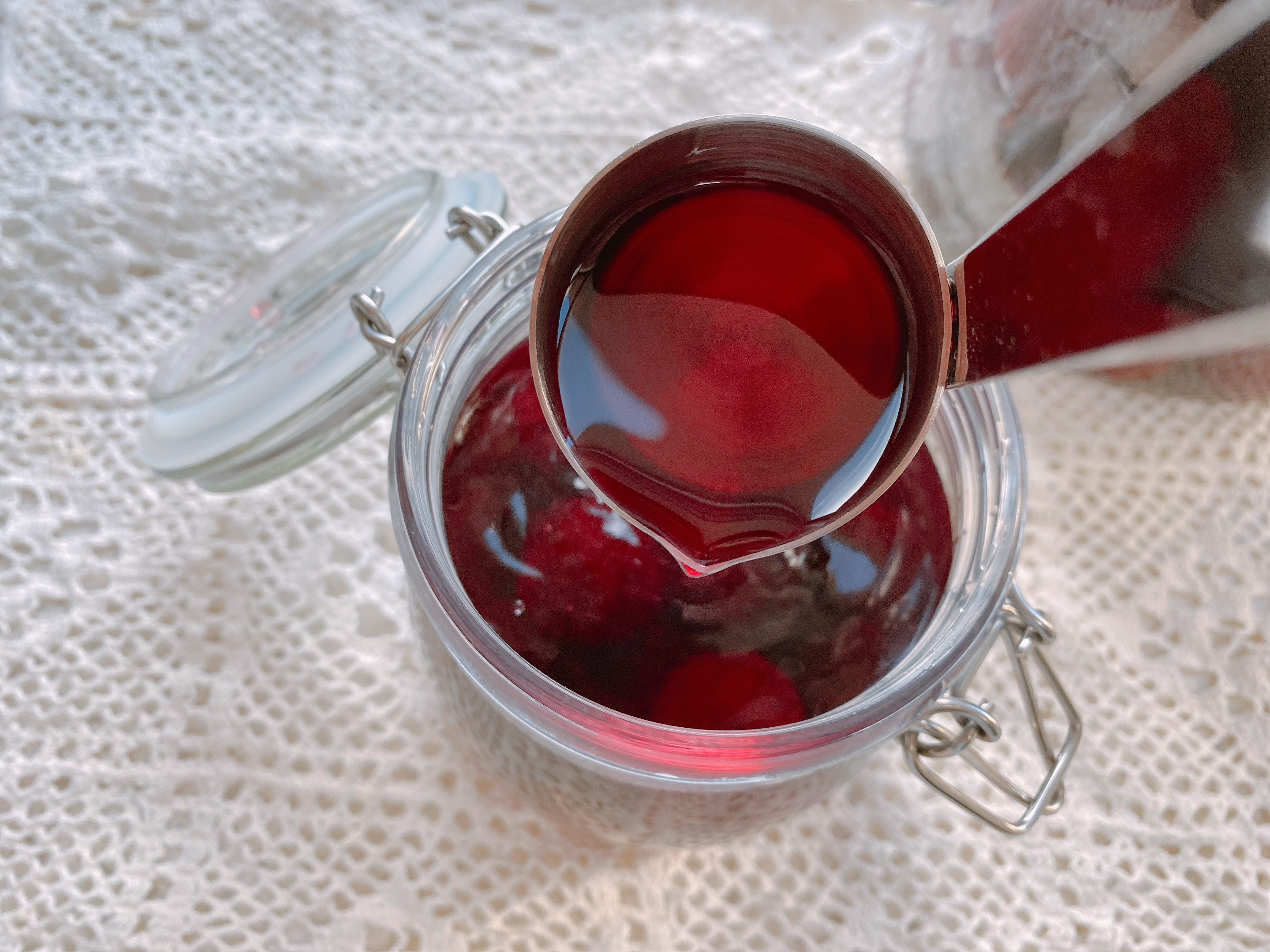 泡的杨梅酒怎样才能保存时间长,味道好喝杨梅酒的正确泡法步骤