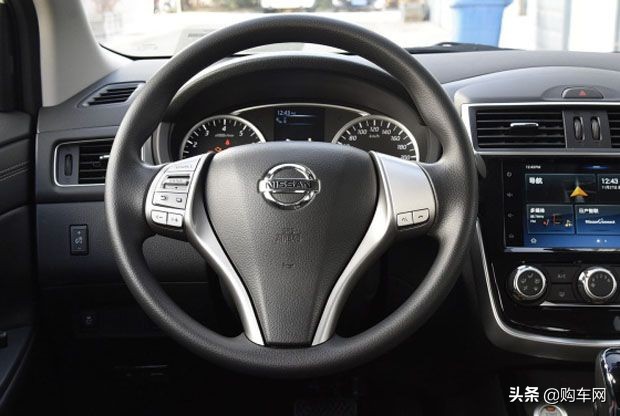 这台日产车坐着舒服，空间大，原价9.99万，现跌至7万多，买吗？