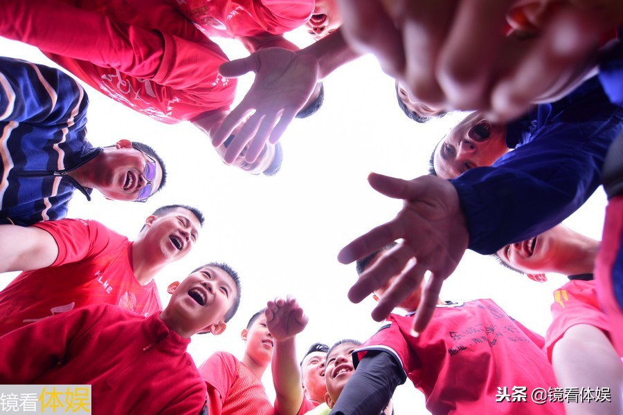 这群中学生做梦都没想到21年后母校105年校庆日能这样过