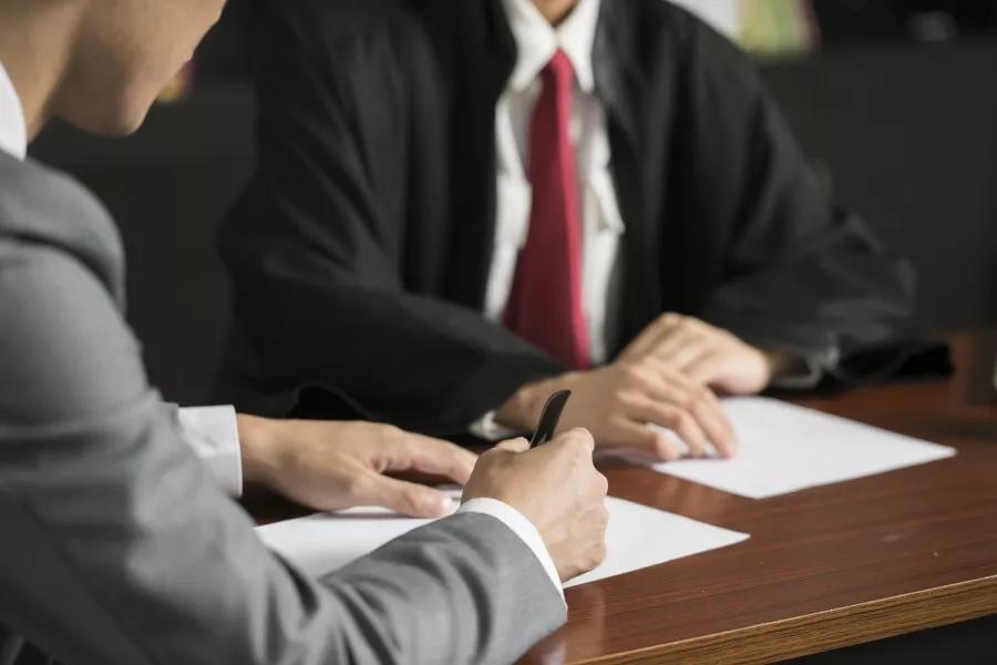 房子出租给了租客搞诈骗怎么办,租客被中介会两头骗吗