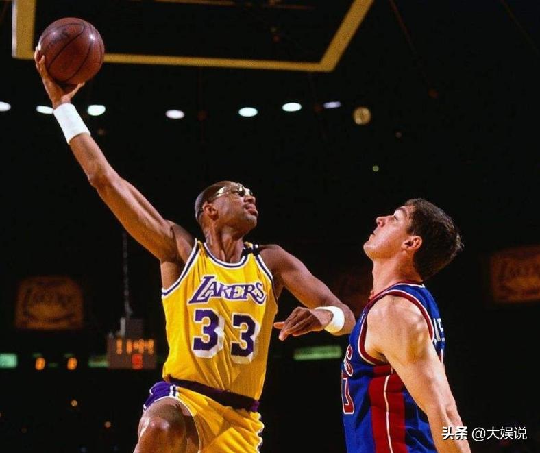 大卫罗宾逊是四大中锋最差的吗,大卫罗宾逊在四中锋里排第几