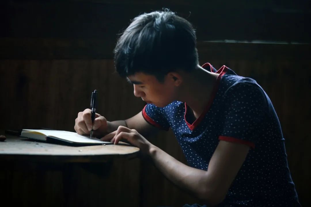 这条热搜，应该上第一