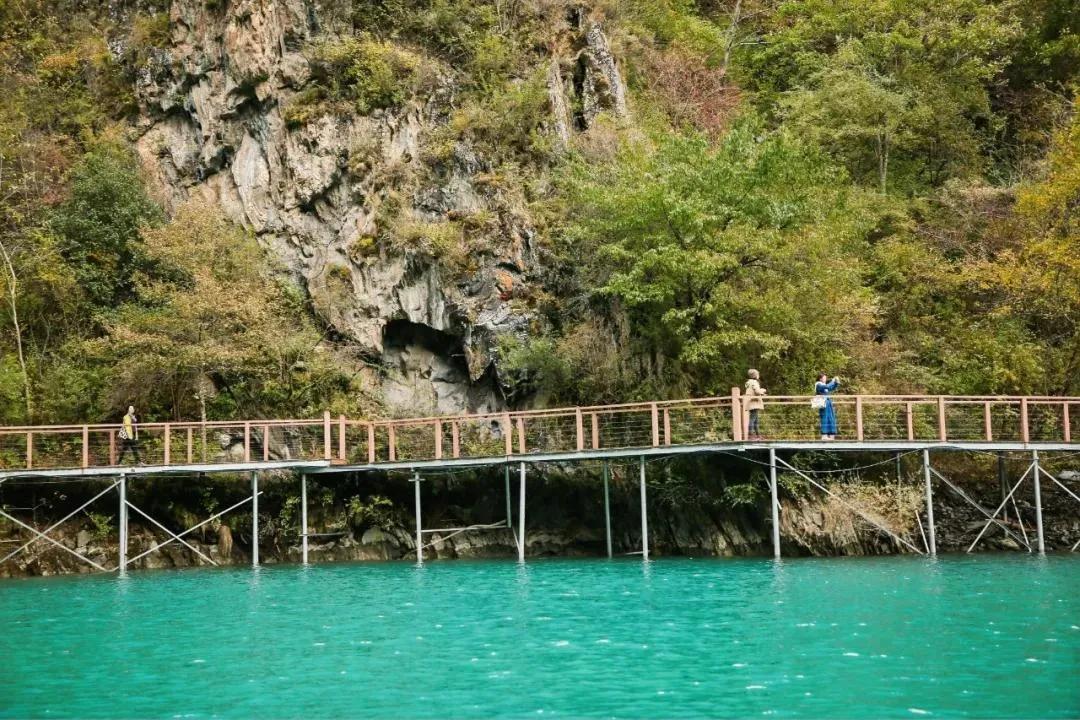 阿坝旅游网官网九寨沟,阿坝夏天二日游推荐