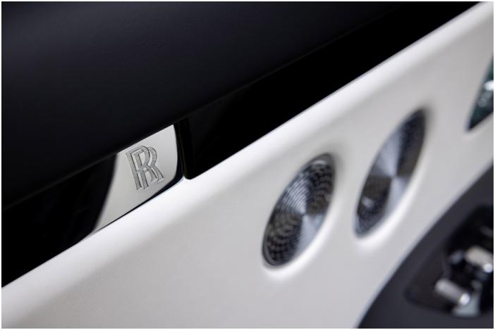 试驾劳斯莱斯古思特新款,新款劳斯莱斯古思特沉浸式体验