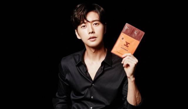 jayjun焕白面膜,jayjun三部曲面膜眼霜需要洗掉吗