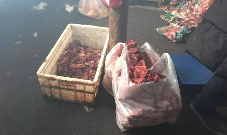 驴肉火烧吃着不香是不是假的,驴肉火烧到底哪里是正宗