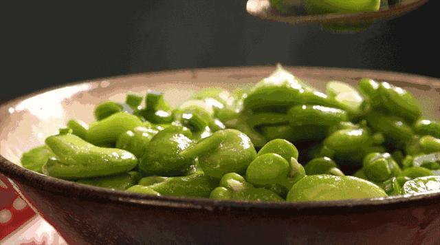 警惕这些食物让孩子越吃越傻,警惕多人吃这道菜后中毒进医院