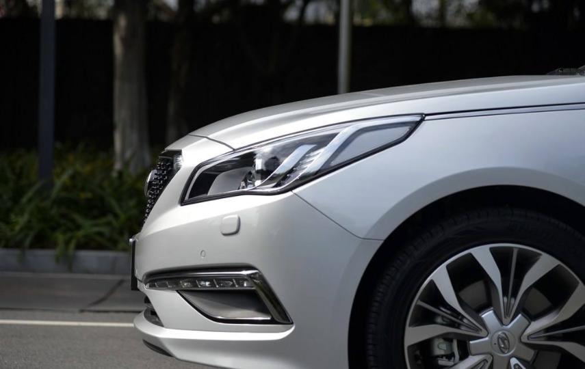 第十代索纳塔与第八代索纳塔,焕然新生知乎