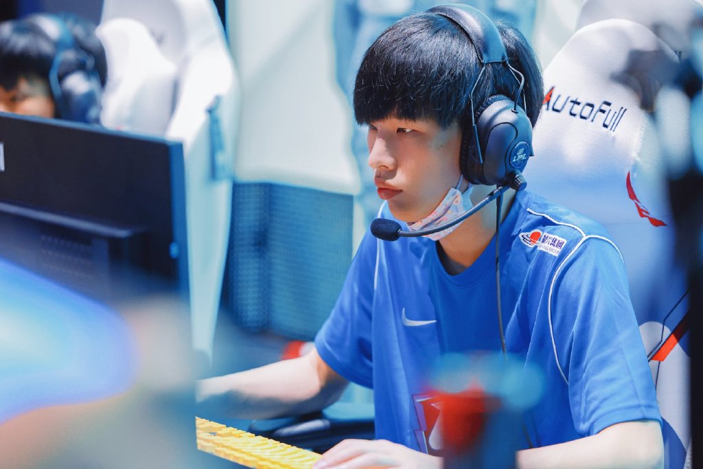 速看jdg对阵lng,jdg让一追二战胜lng