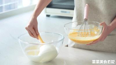 网红蛋糕买不到手把手教你在家做,酸奶蛋糕最简单的做法不用搅拌机