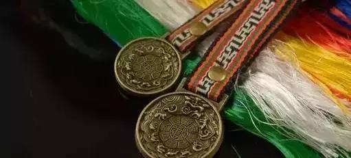 藏式老型佛珠的形制,藏式的佛珠