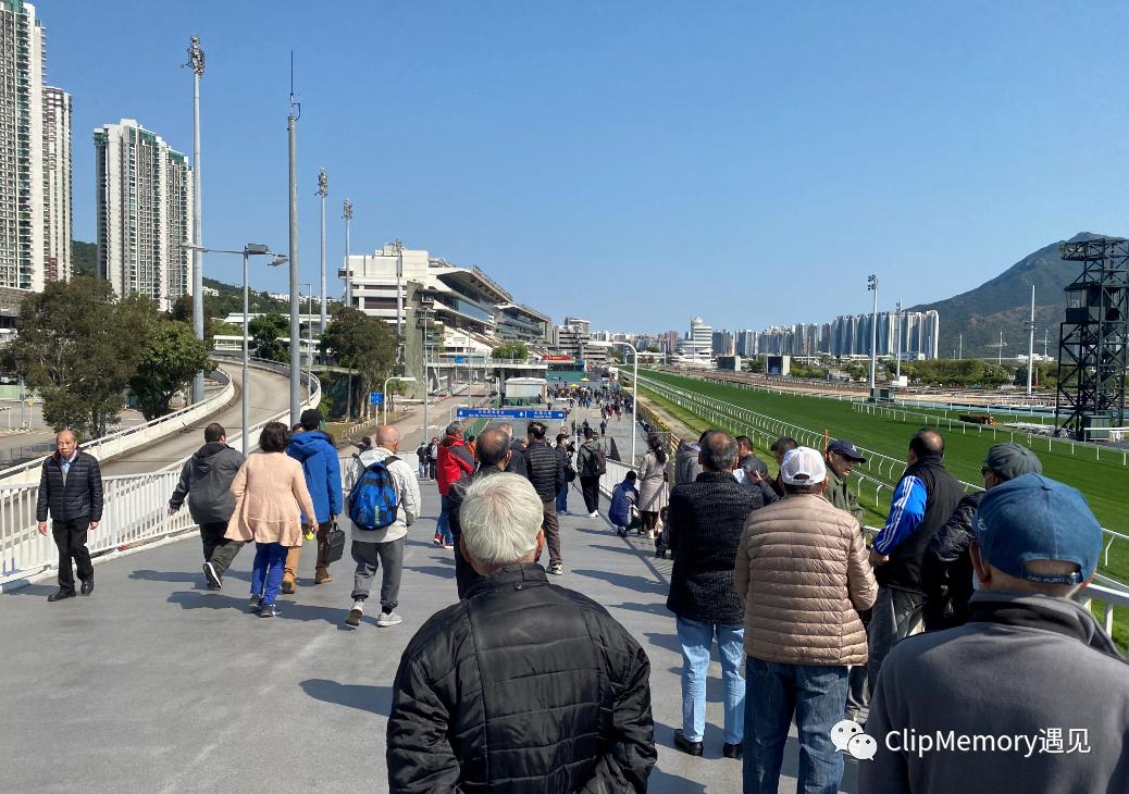 边走边拍|疫情中的香港黄大仙沙田马场