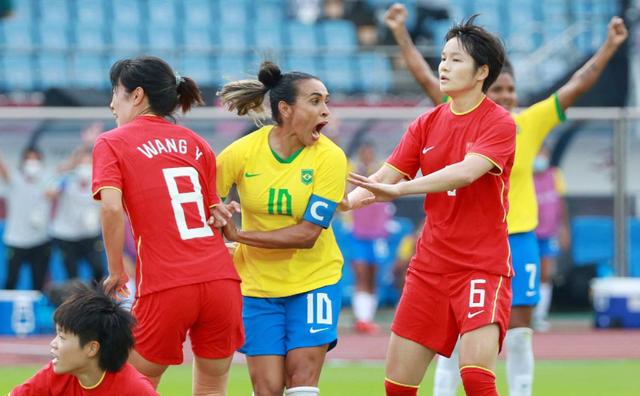 美国女足1比1荷兰女足,中国女足15比0胜美国女足回放