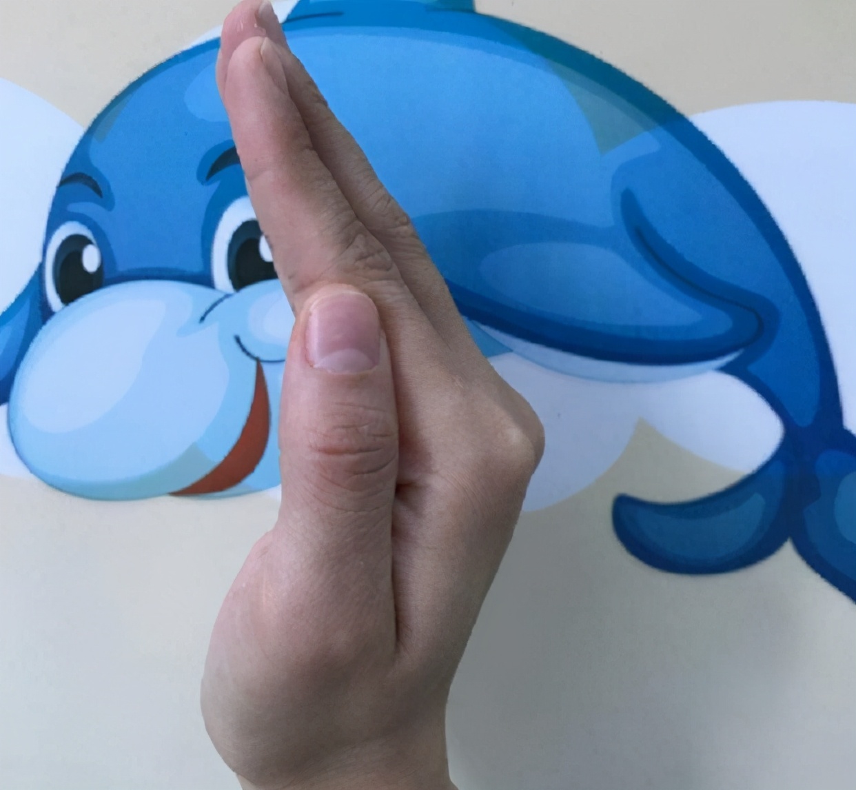 给宝宝拍嗝过程中吐奶怎么回事,给宝宝拍嗝时吐奶应该怎么办