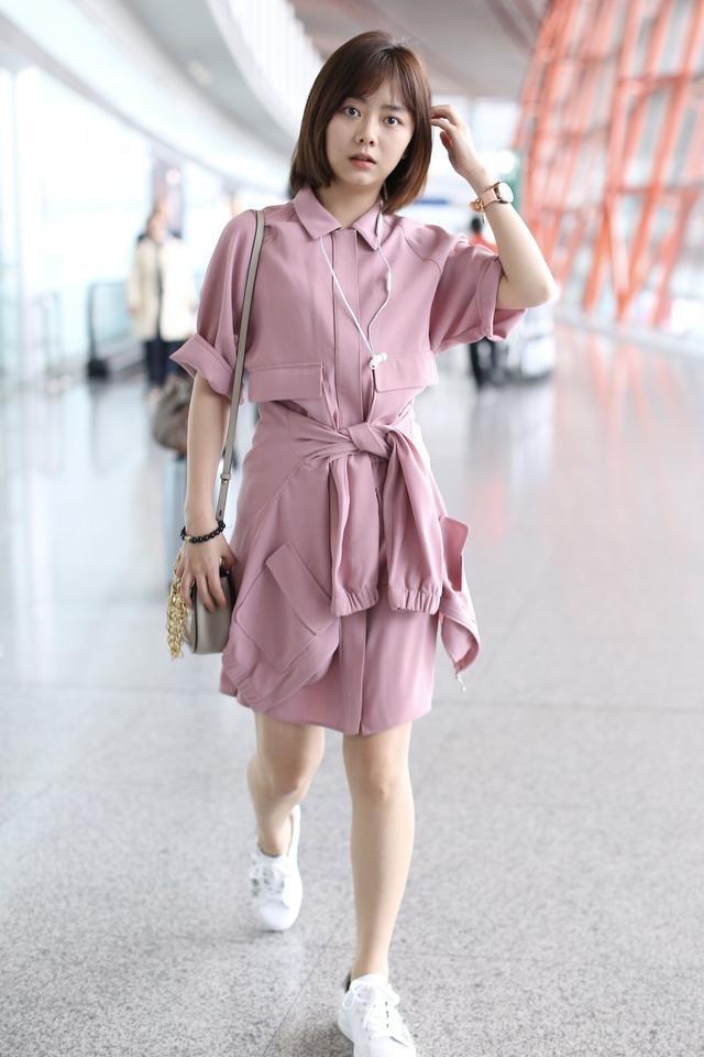 女生千万不要穿短裙子,女人别穿太俗气春天新款连衣裙