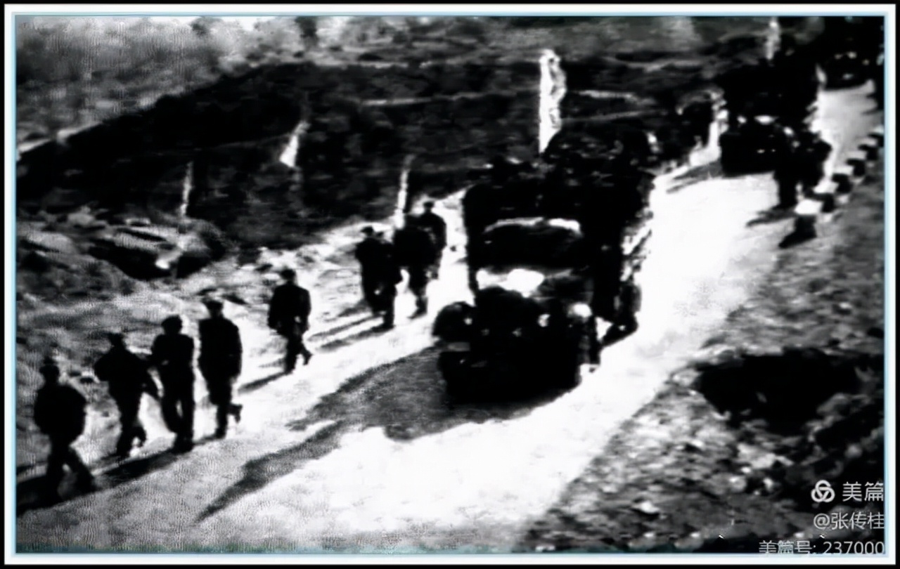 夜爬凤凰岭,雪落鸡冠山