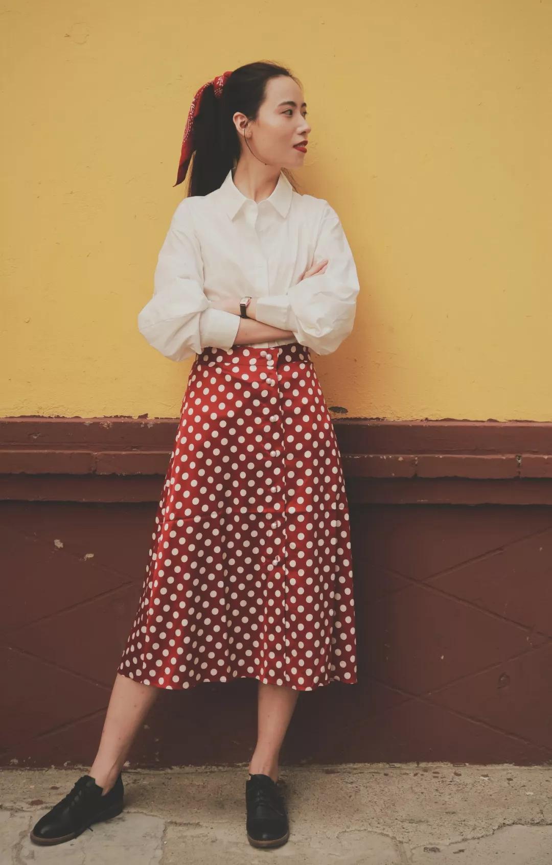 周慧敏穿搭港风,惊艳了90年代的港风周慧敏