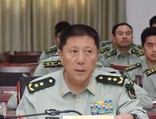 作为开国中将的儿子，曾任石家庄27集团军军长，如今情况如何？