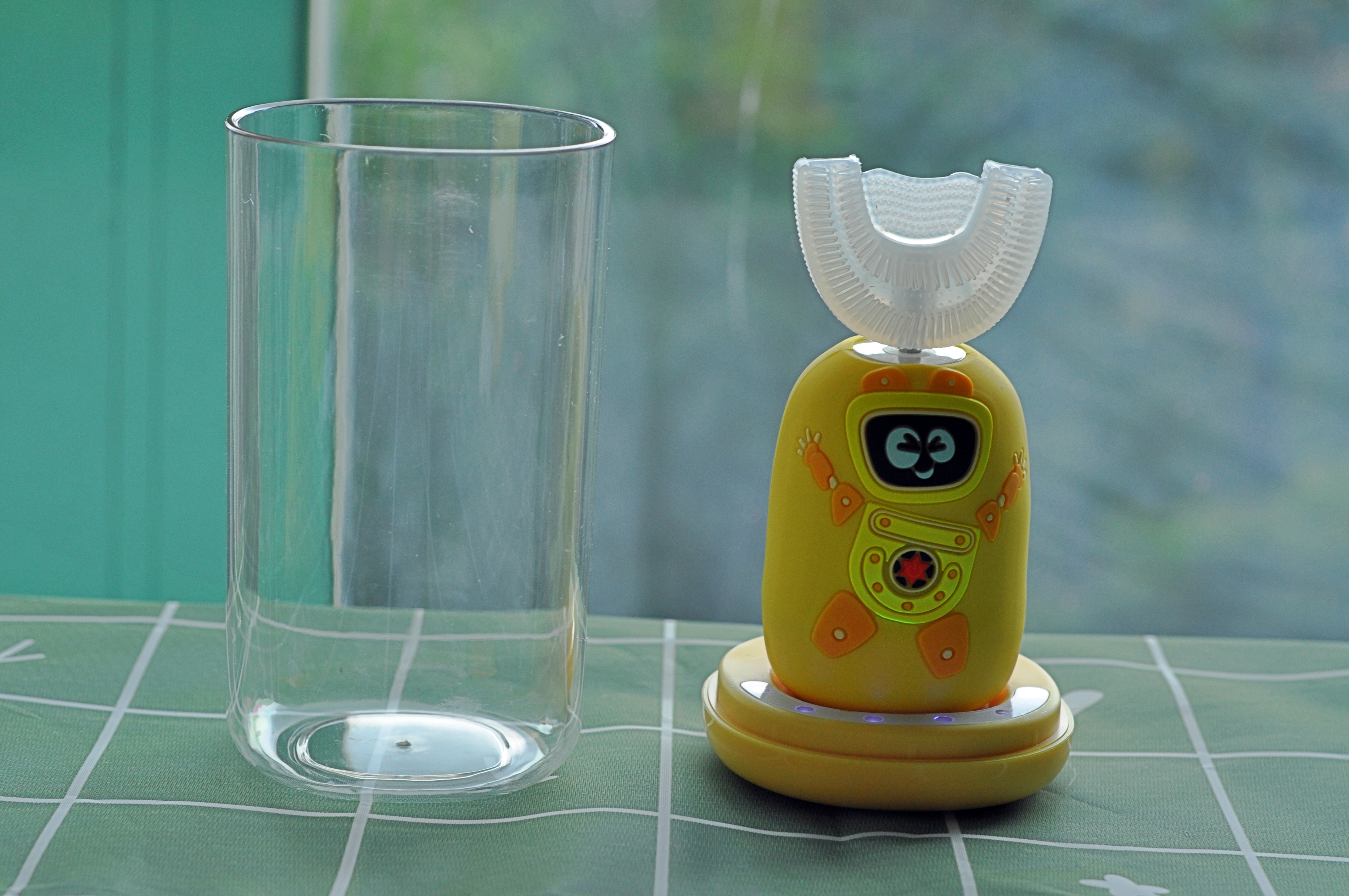 刷牙教学儿童电动牙刷,让孩子正确刷牙的电动牙刷视频