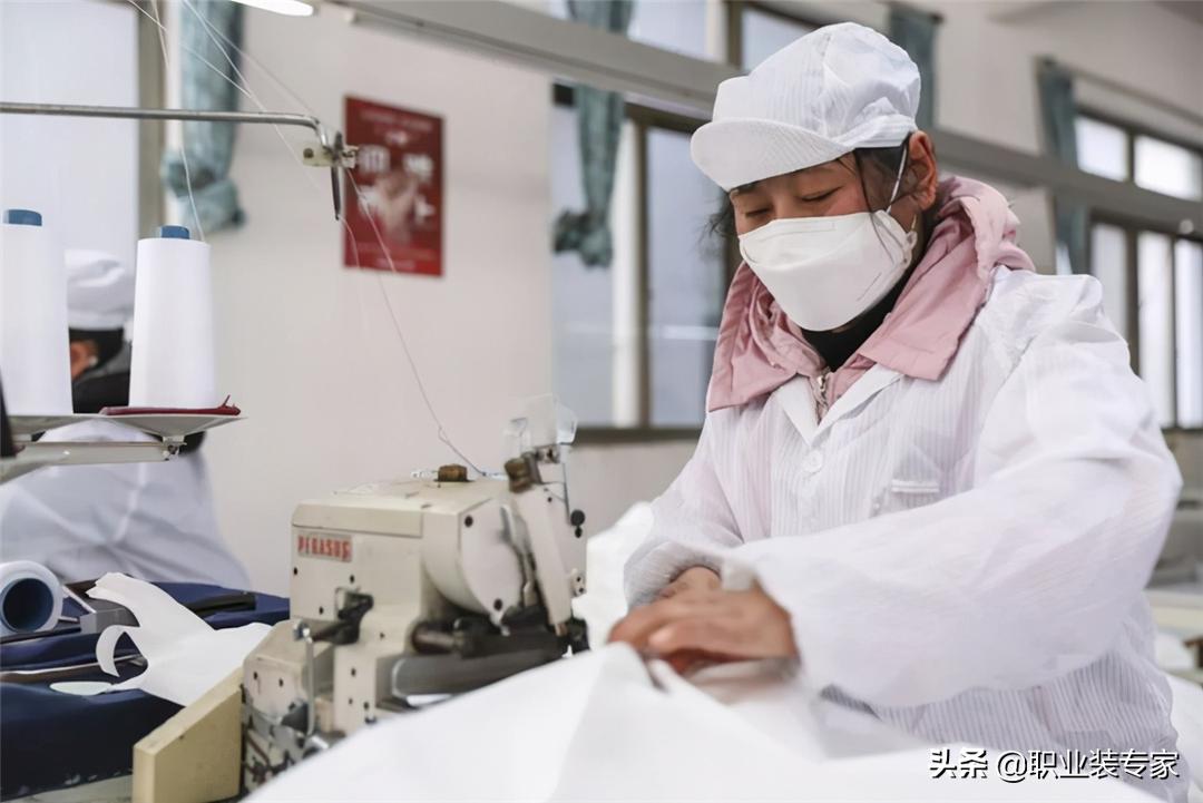 服装品牌创业故事,三枪牌的起源