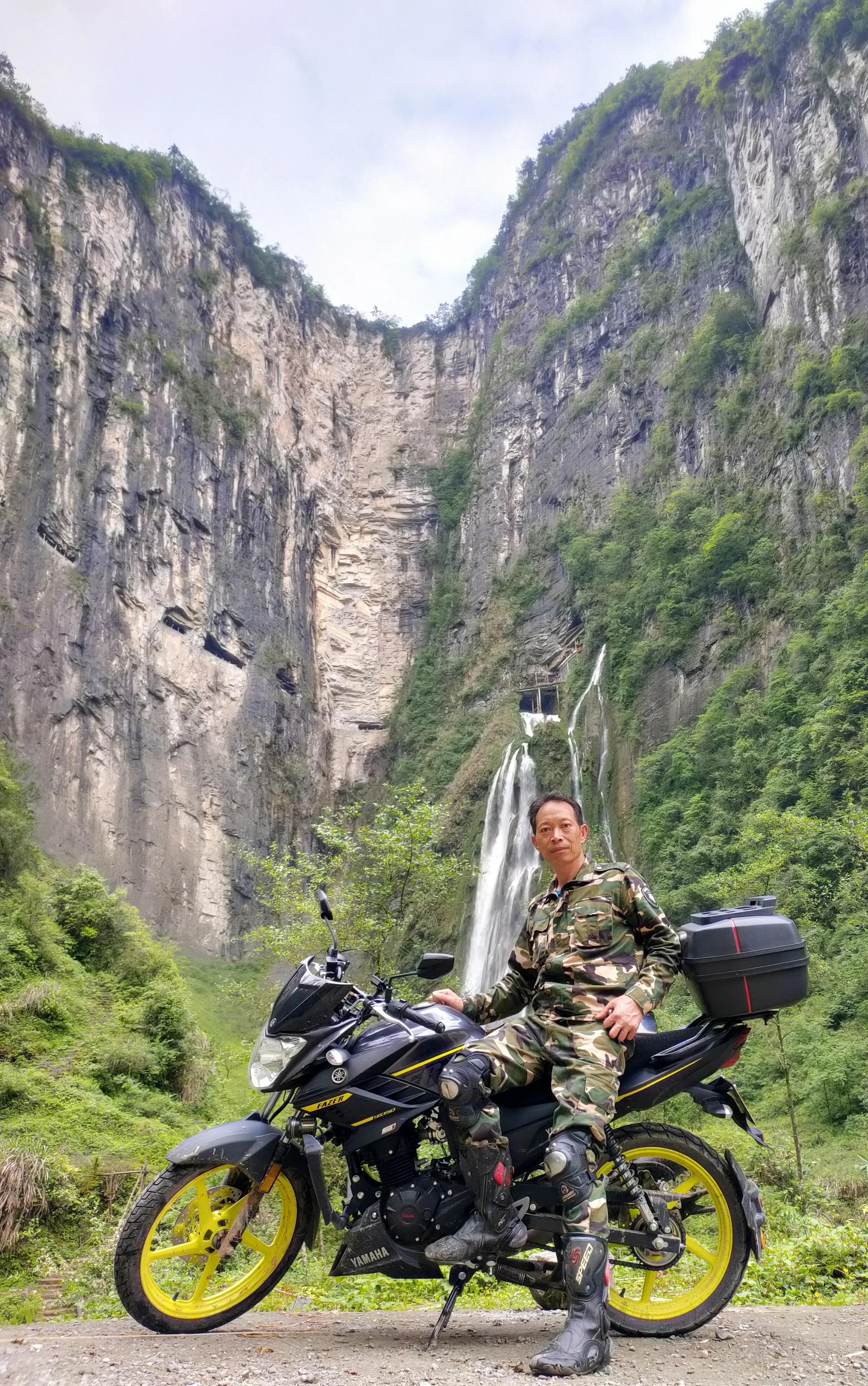 运动老乡（69）五人摩途挂壁公路历奇境