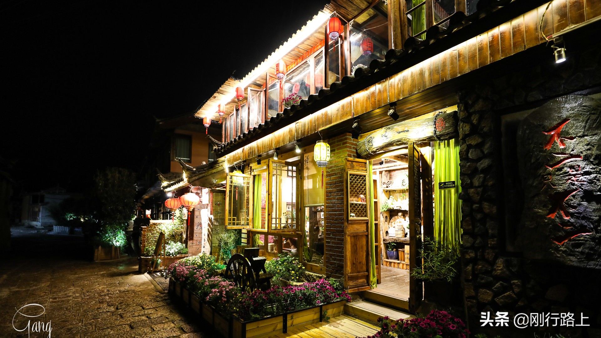 住在束河古镇,五一住束河古镇好吗