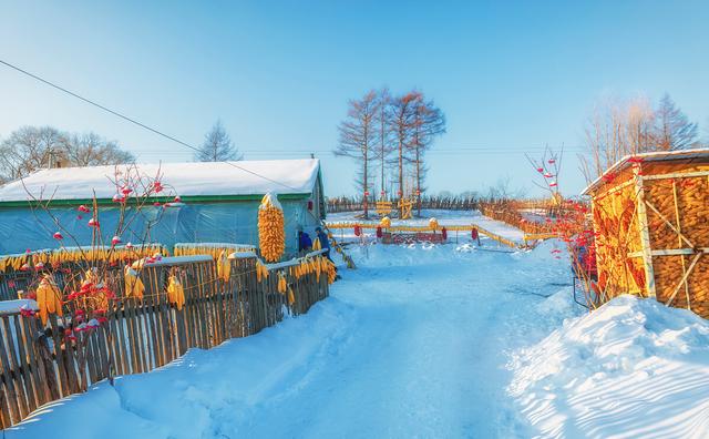 黑龙江省牡丹江市雪乡第一场大雪,雪乡迎来深秋第一场雪
