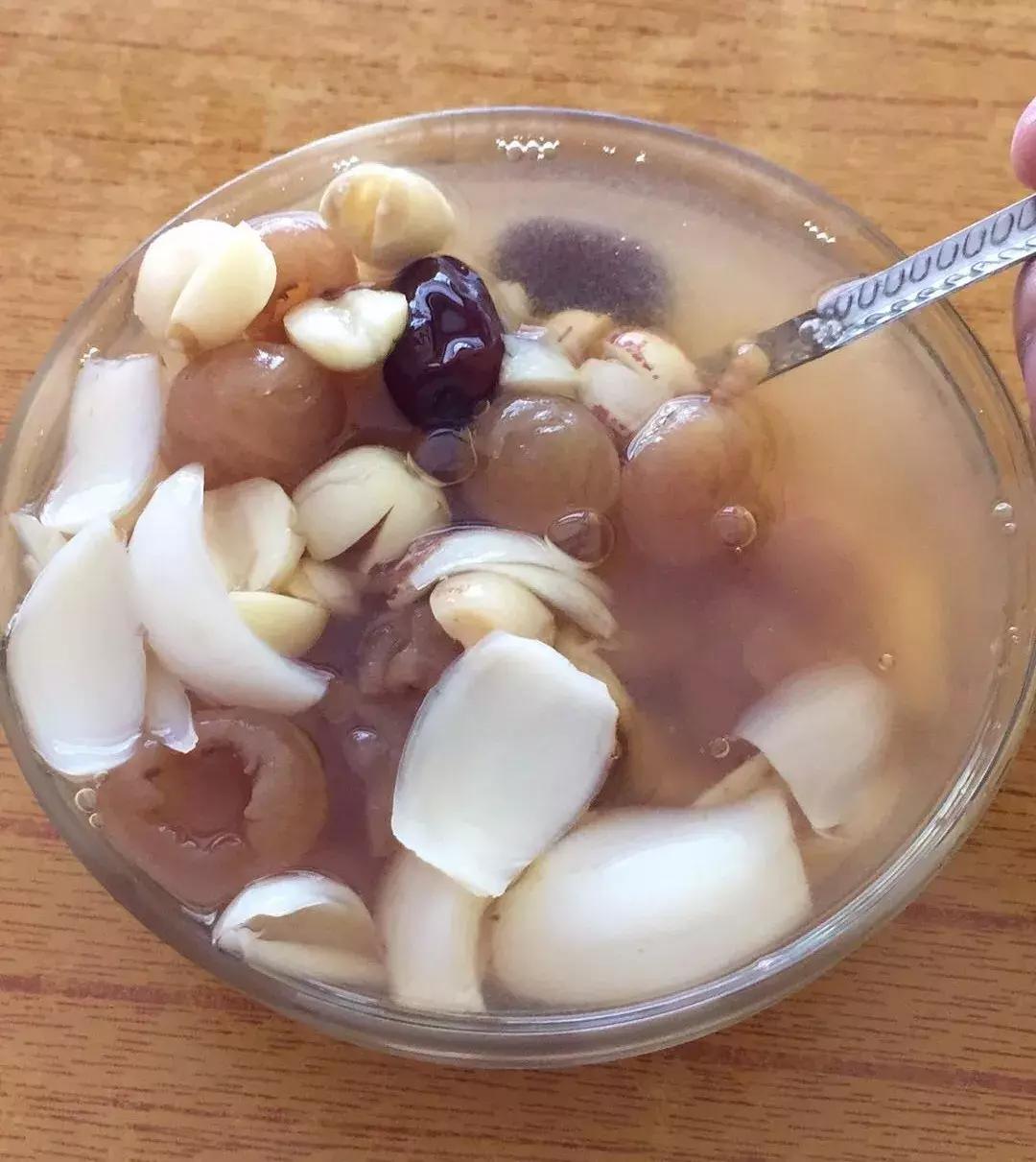 用糖水敬心敬胃敬夏天