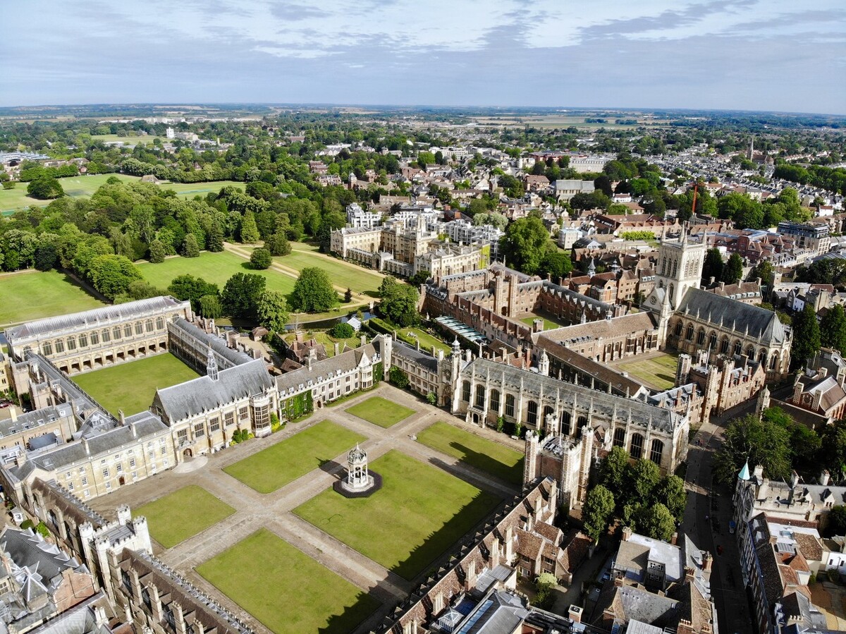 英国是科技中心吗,英国是发达城市吗