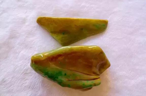 见惯了宝玉石，它的原石长啥样？有些毫不起眼，捡到千万别丢……