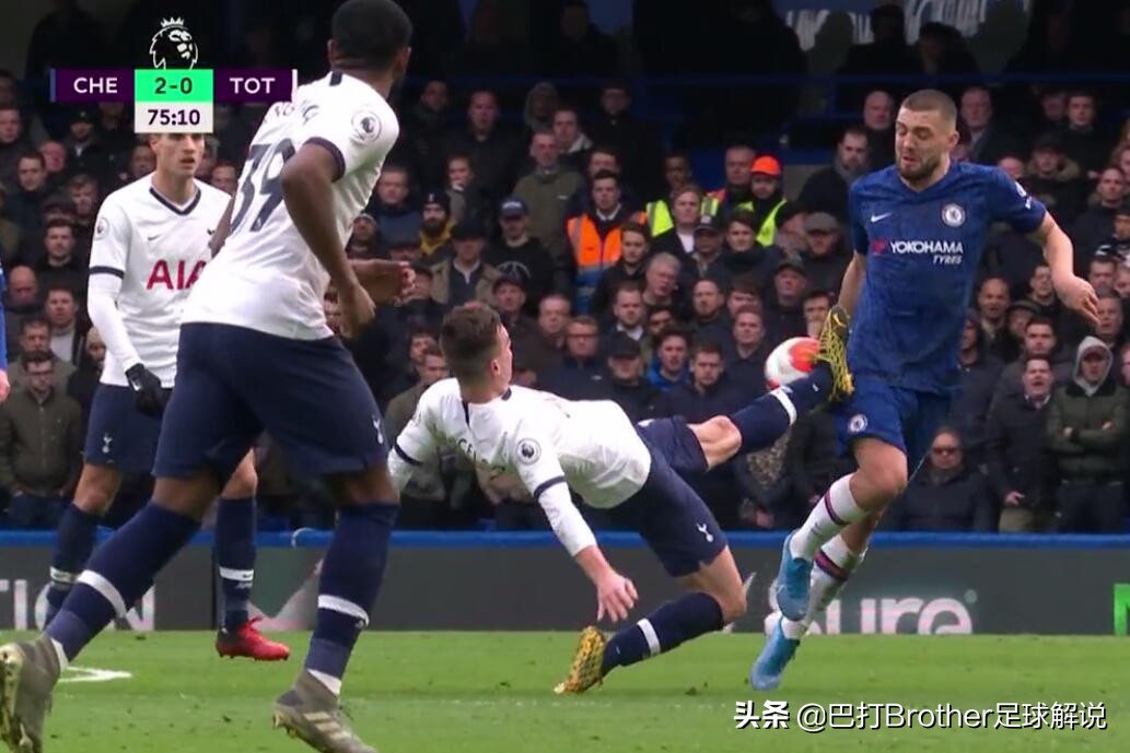 又遇错判？洛赛尔索断腿式踩人，兰帕德表达不满裁判黄牌都没给