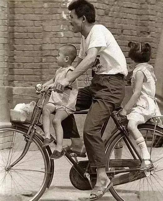 每逢佳节倍思亲我想你了,每逢佳节倍思亲想念逝去的姐姐