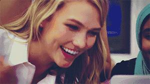 站着挣钱还是跪着赚钱,站着赚钱还是跪着赚钱台词