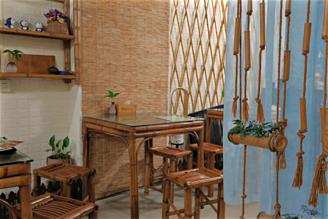 学生时代勾你馋虫的街边店,你和它上一次见面隔了几年?