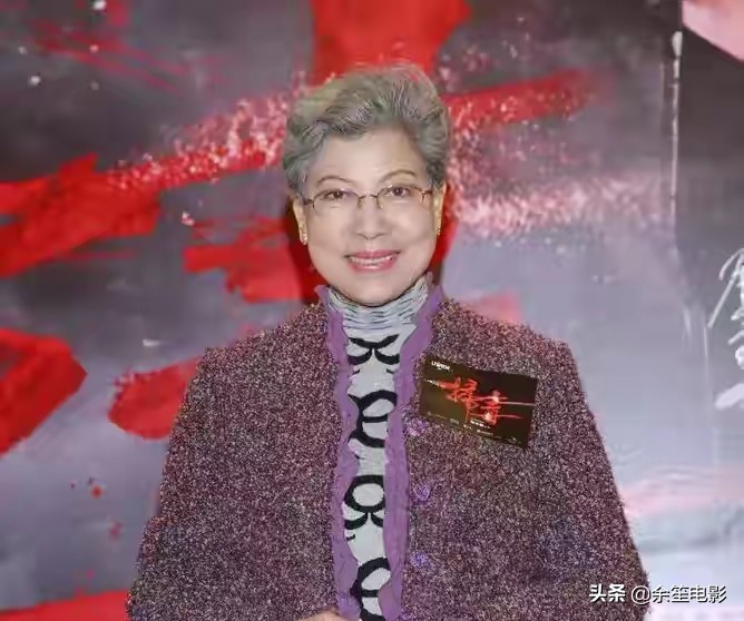 裘千尺罗兰图片,吐枣核的裘千尺扮演者罗兰