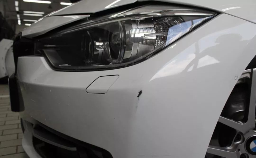 宝马3系钣金修复过程,宝马3系钣金喷漆多少钱