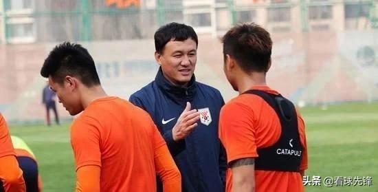 山东泰山官宣阵容名单,曝山东泰山与郝伟续约