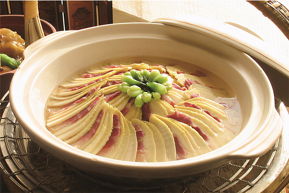 湘菜川菜鲁菜粤菜淮扬菜八大菜系,川菜为什么排在中国八大菜系之首