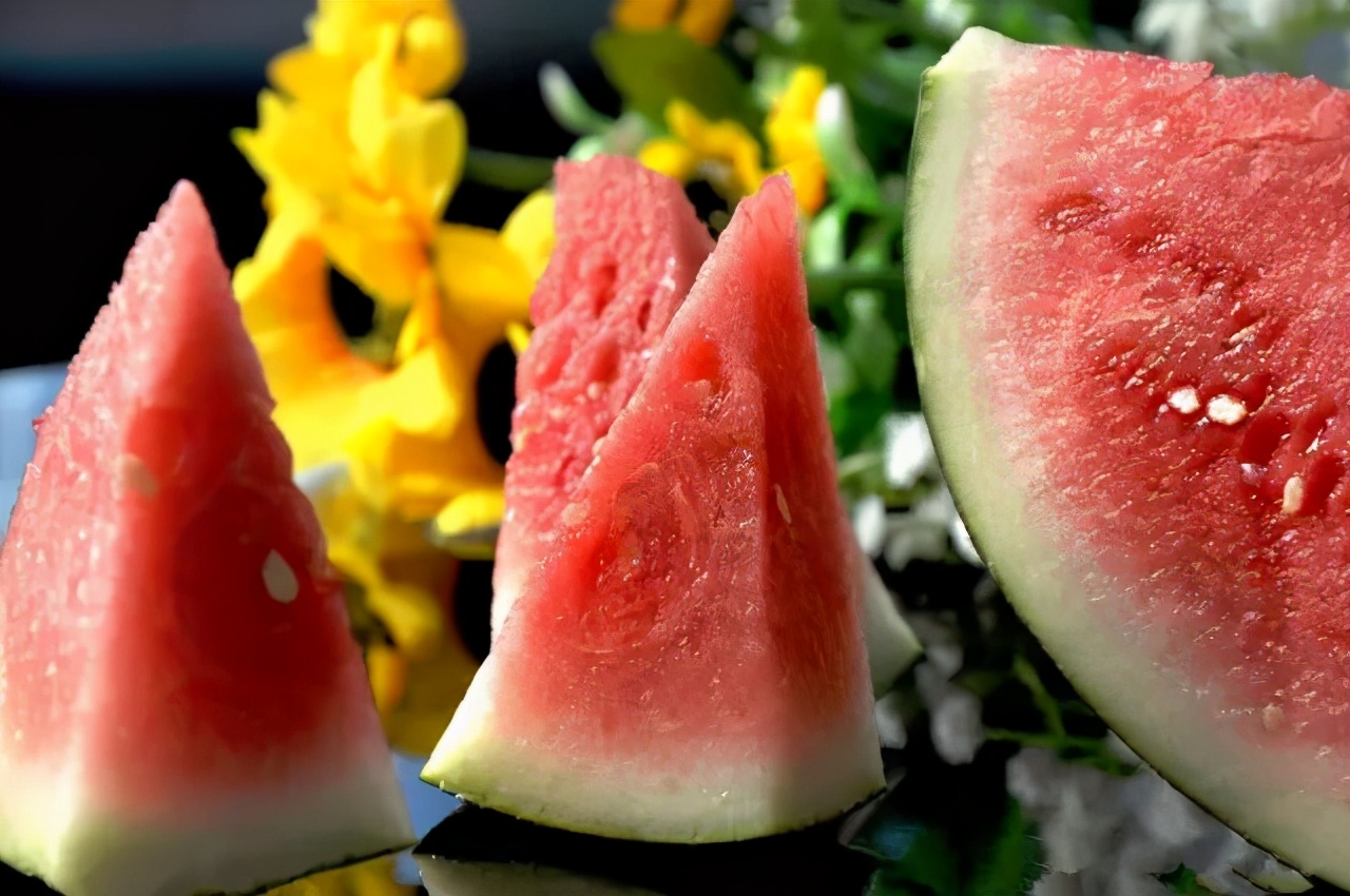 孕期为什么比一般的孕期更怕热,怀孕后整个孕期有怕热的吗