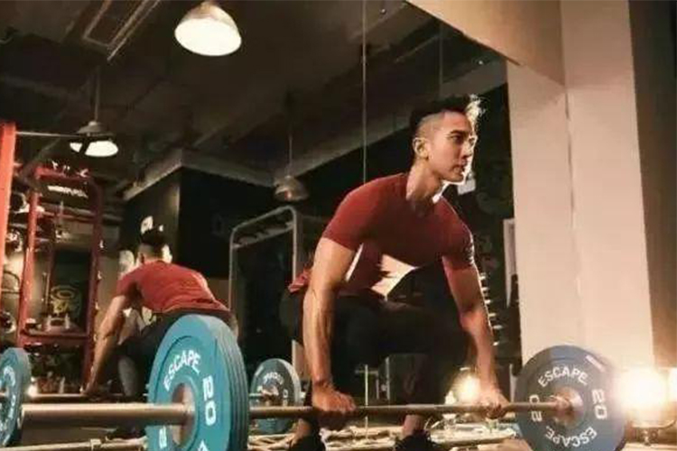 李晨为什么还单身,李晨和吴尊谁更美