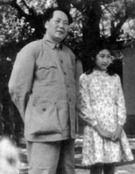 1950年高层贪官建小二楼，惹毛主席震怒，毛主席：拉出去枪毙