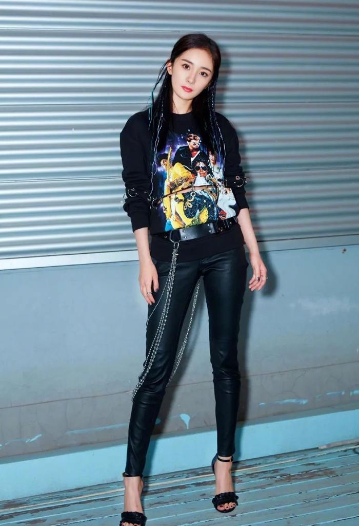 为什么小黑裤都比较小,小黑裤显瘦有弹力