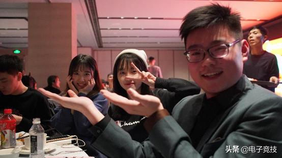 永不独行艾热,永不独行gai现场版