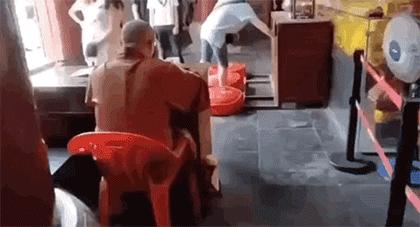 上厕所没有厕纸只能用绳子,上厕所没有卫生纸能用吗