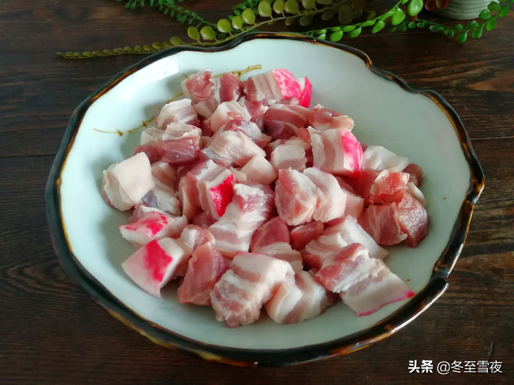 你做的红烧肉为什么不好吃,做的红烧肉肥肉软烂但是瘦肉发柴