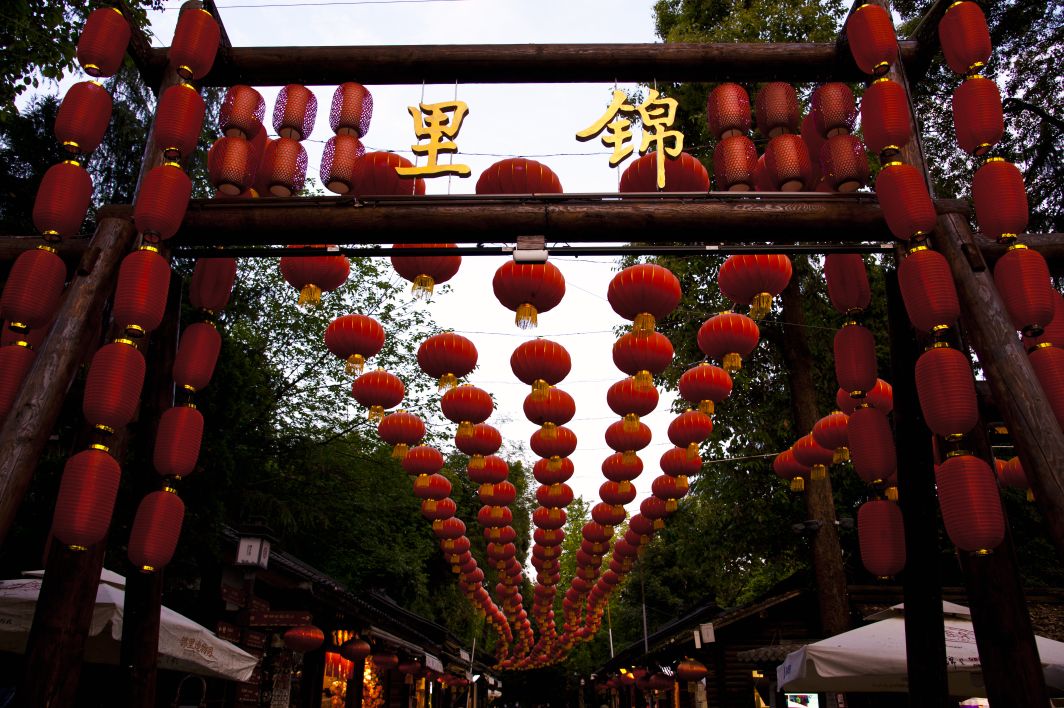 尼康d700怎么拍视频教程,尼康d700带手柄效果如何