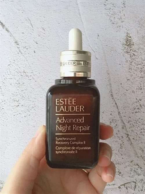 红腰子和小棕瓶精华哪个好用,小棕瓶精华和红腰子精华哪个好用